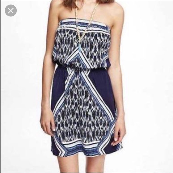 Express Dresses & Skirts - Express scarf print tube dress